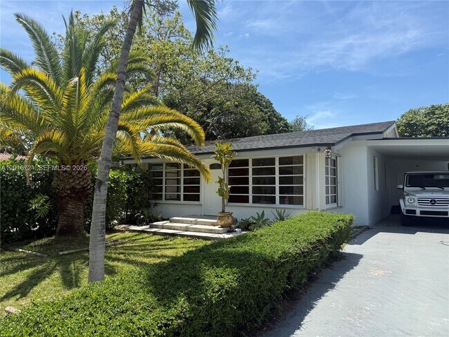 Building Photo - 9040 SW 156th St