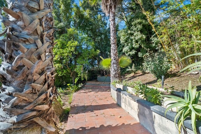 Building Photo - 3 Bed / 3 Bath Private Mid-Century Oasis with Pool, Detached Studio & Canyon Views