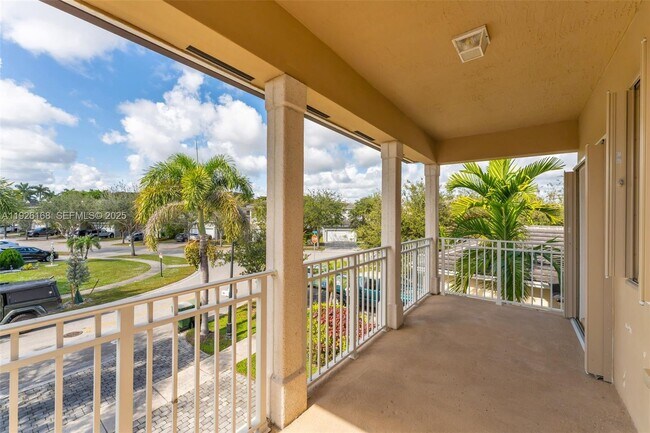 Building Photo - 239 SE 31st Terrace