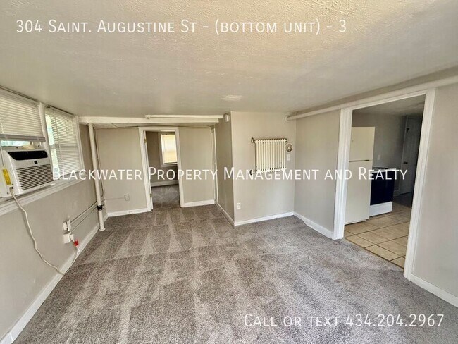 Building Photo - 304 St Augustine St