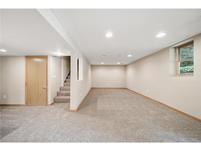 Building Photo - 4212 Princeton Ave