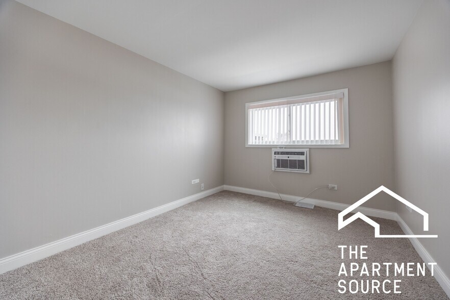 Building Photo - 112 N Kenilworth Ave