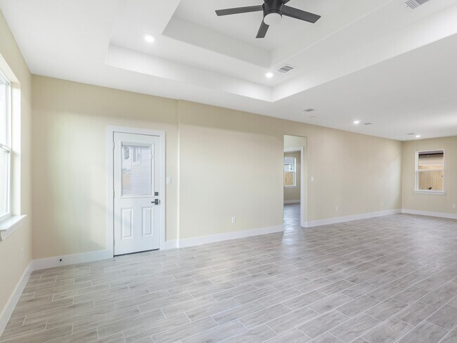 Building Photo - 327 Rd 5840