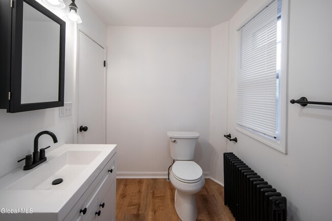 Building Photo - 364 Altamont Ave