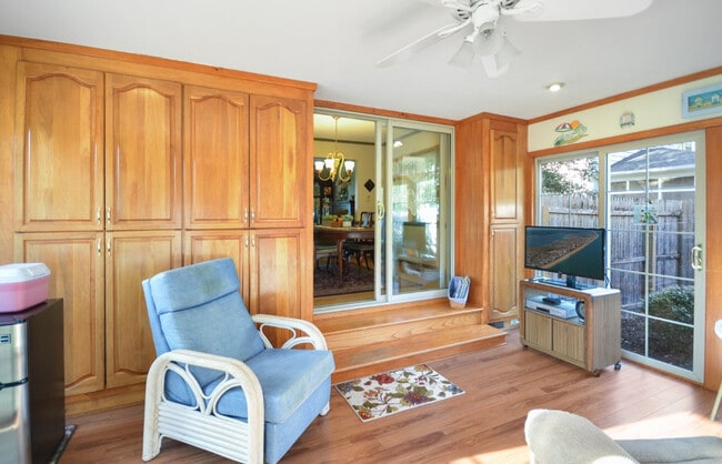 Building Photo - 1107 Frederick Ave