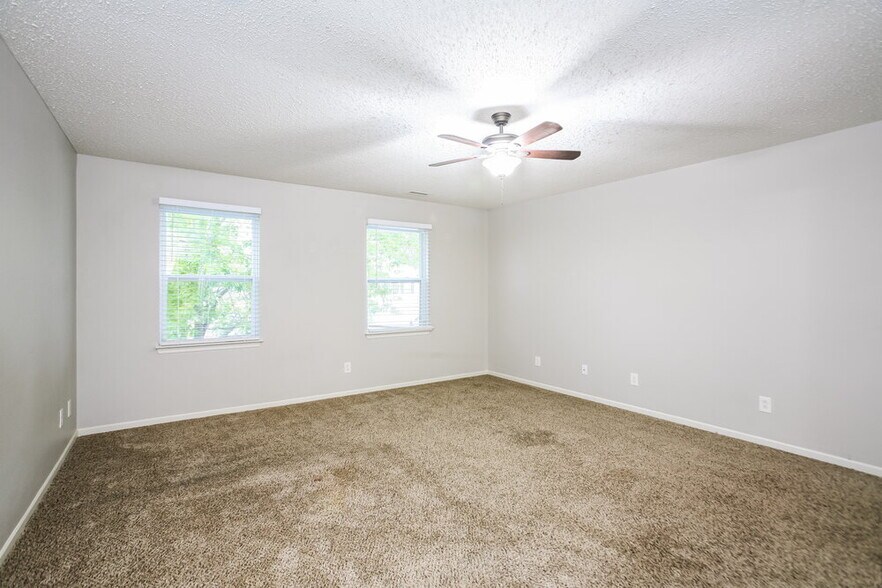 Building Photo - 9913 Boysenberry Dr