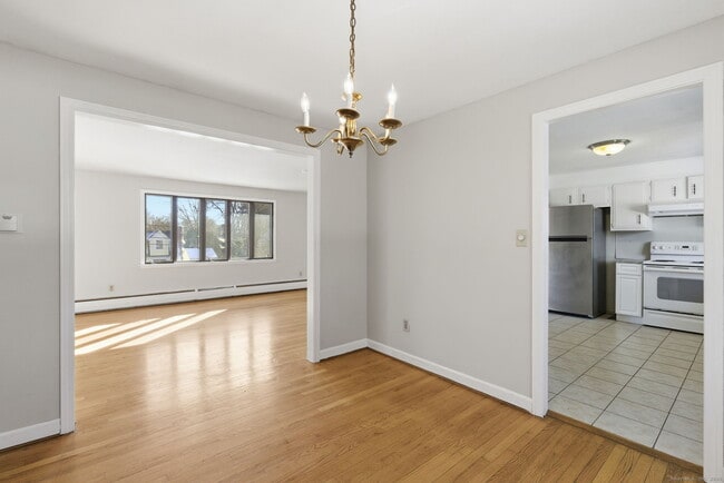 Building Photo - 8 Cherryfield Dr