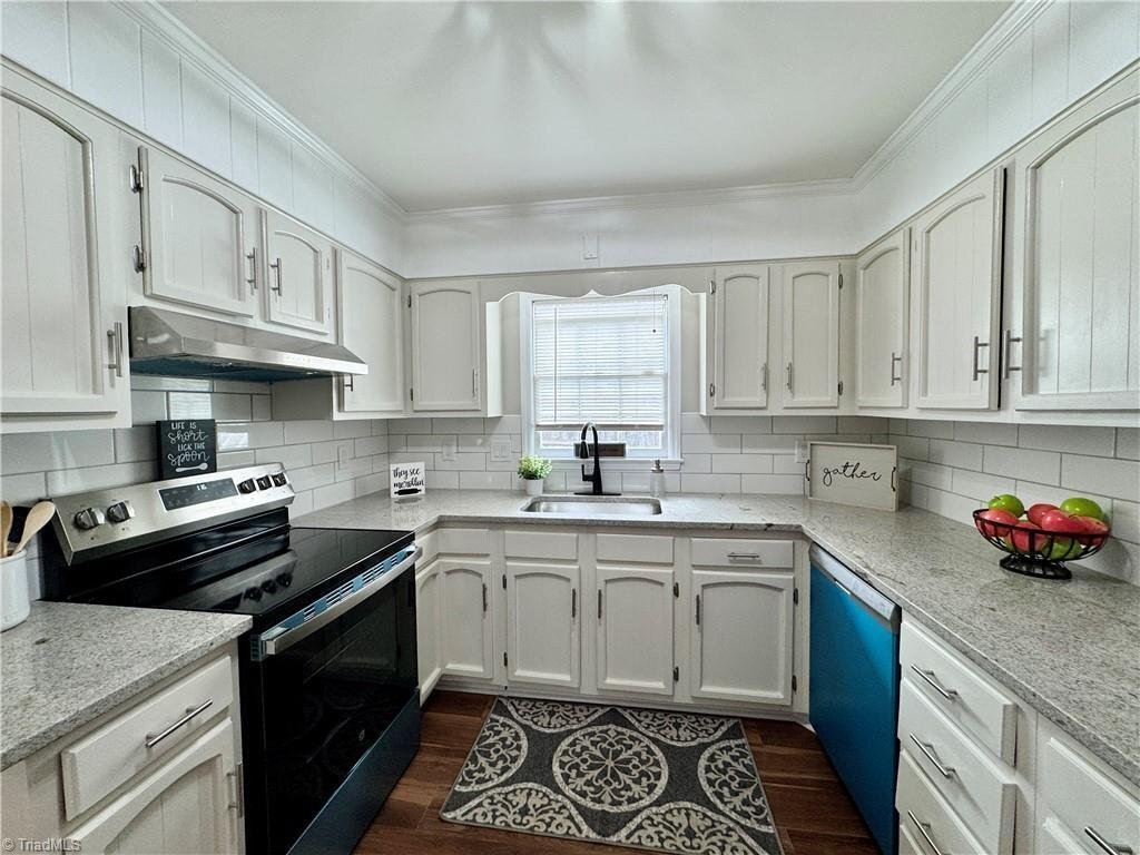 Building Photo - 5115 Lawndale Dr