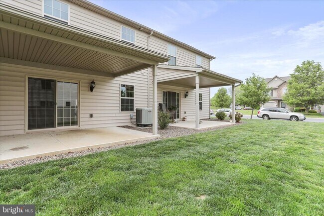Building Photo - 20 Delano Dr