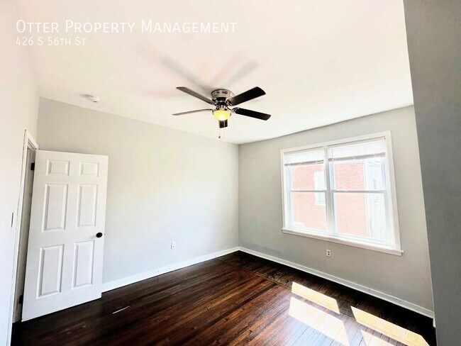 Building Photo - 426 S 56th St