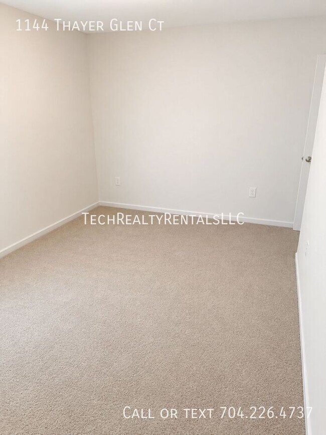 Building Photo - 1144 Thayer Gln Ct