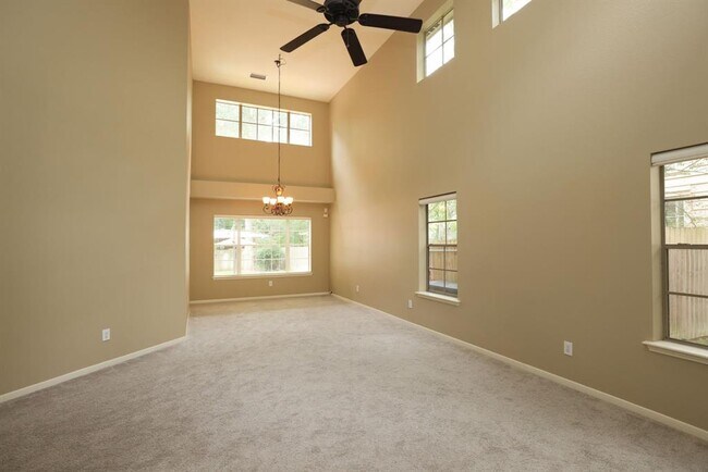 Building Photo - 47 E Greywing Cir