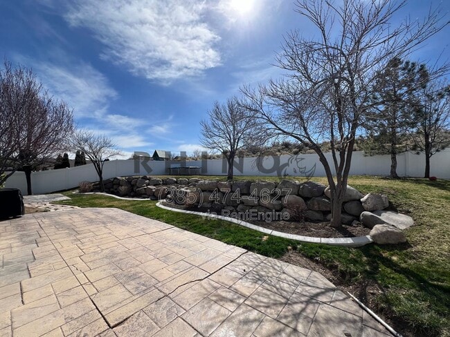 Building Photo - 4921 W Weatherwood Ln