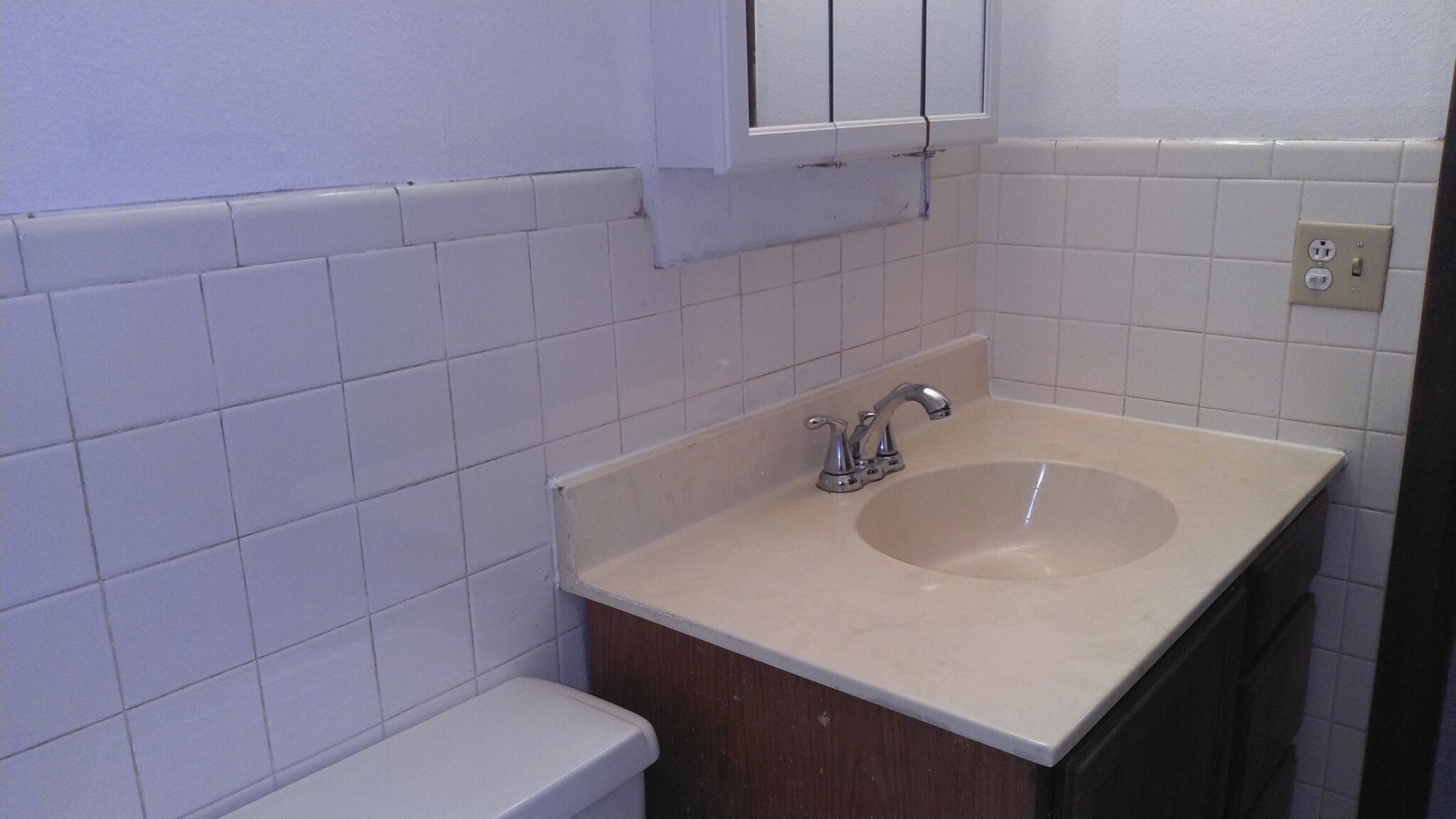 bathroom - 414 10th Ave S