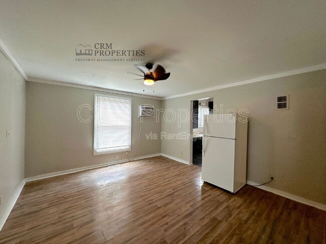 Building Photo - 1519 N Purdum St