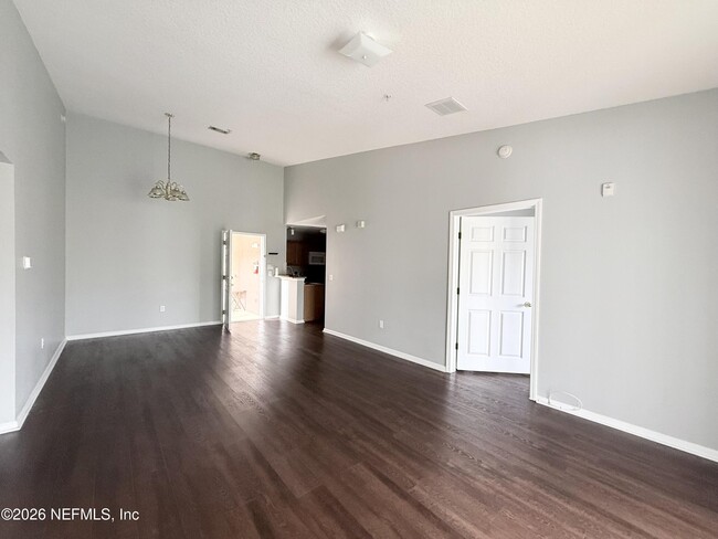 Building Photo - 9595 Amarante Cir