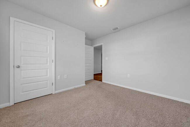 Building Photo - Charming 4BR / 2BA rental in desirable Daphne, AL — great neighborhood, move-in ready.