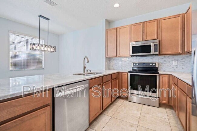 Building Photo - 541 Las Fuentes Dr