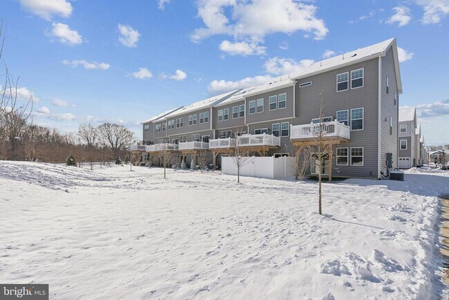 Building Photo - 12 Palermo Ln