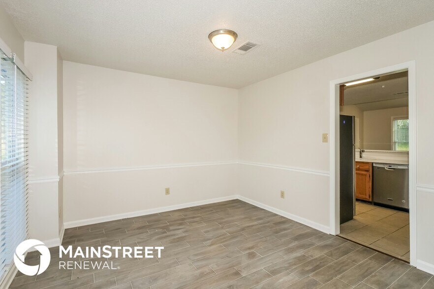 Building Photo - 7293 Schilling Cove E