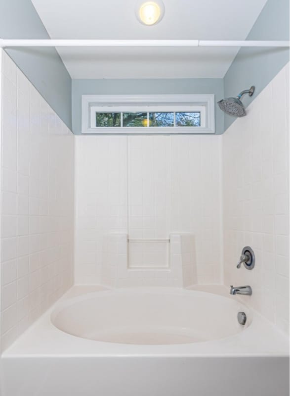 Building Photo - 245 Chadwick Acres Rd