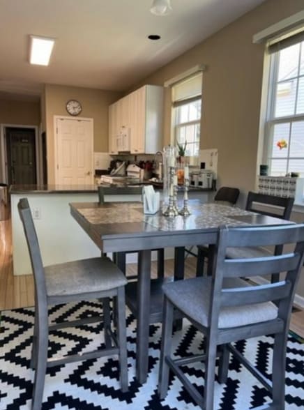 Building Photo - 18 Hansom Rd