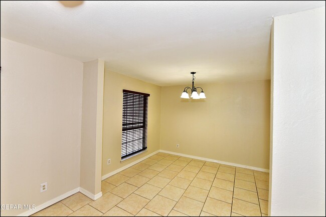 Building Photo - 4504 R J Lunn Ct