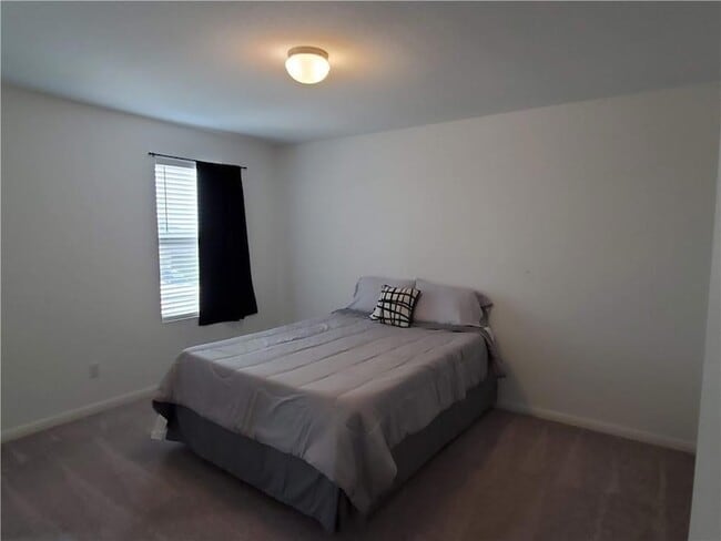 Building Photo - 17310 Alturas Ave