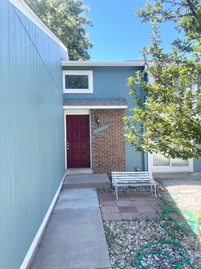 Building Photo - 19050 E Mansfield Dr