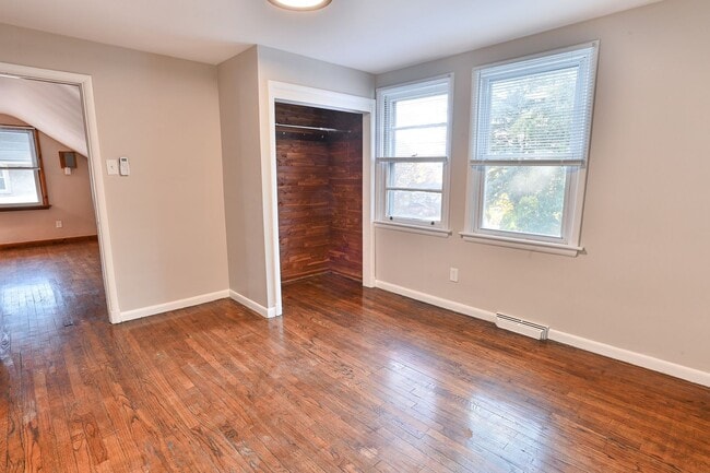 Building Photo - 316-318  5th Ave