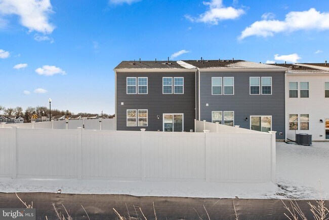 Building Photo - 1801 Rankokus Dr