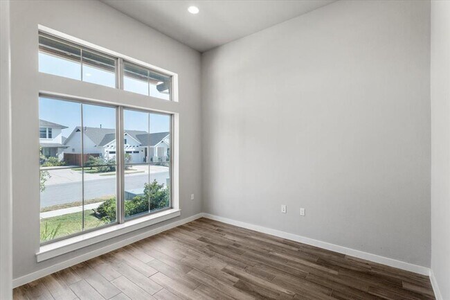 Building Photo - 8109 Gilwice Ln