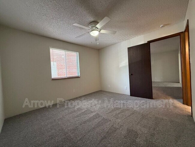Building Photo - 1421 D St