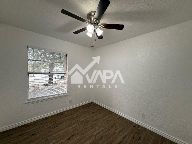 Building Photo - 7131 Rolling Hills Ln