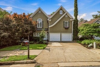 Building Photo - 4565 Windsor Park Pl NE