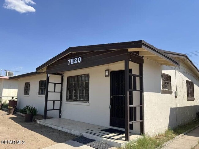 Primary Photo - 7820 Maverick Ave