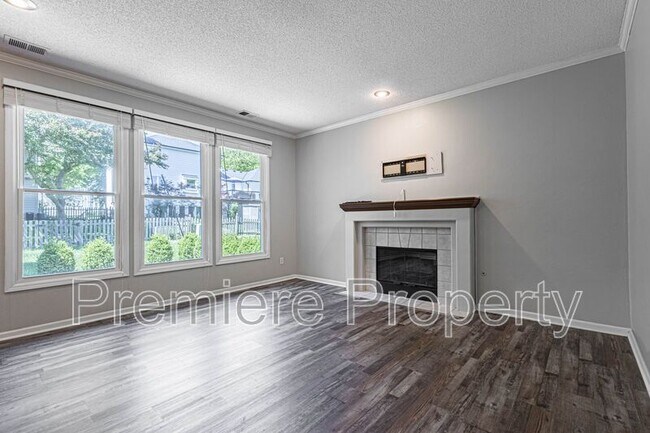 Building Photo - 14651 W 141st Dr