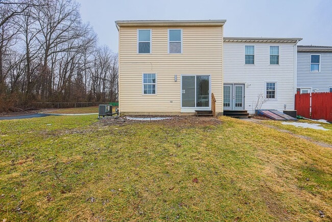 Building Photo - 758 Custis St