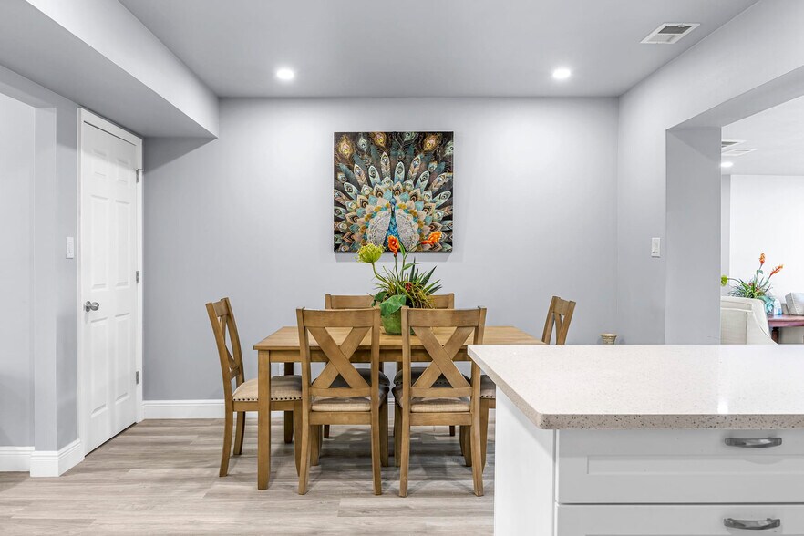 Building Photo - 6403 S Hwy A1A