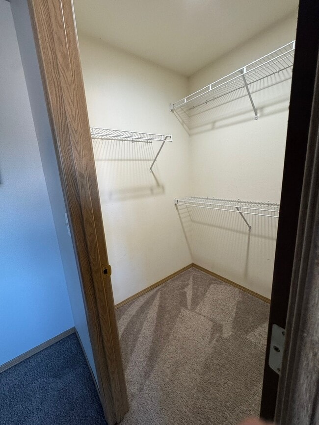 Building Photo - 207 Kansas St SW