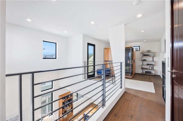 Building Photo - 332 Avenue E