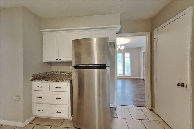 Building Photo - 8110 Renmark Ln