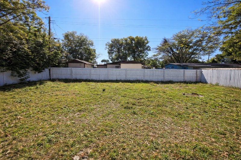 Building Photo - 640 Jasmine Rd