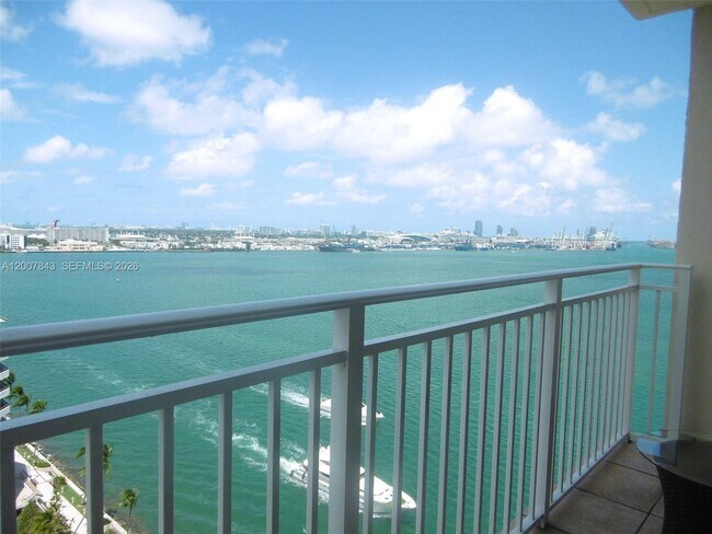 Building Photo - 770 Claughton Island Dr