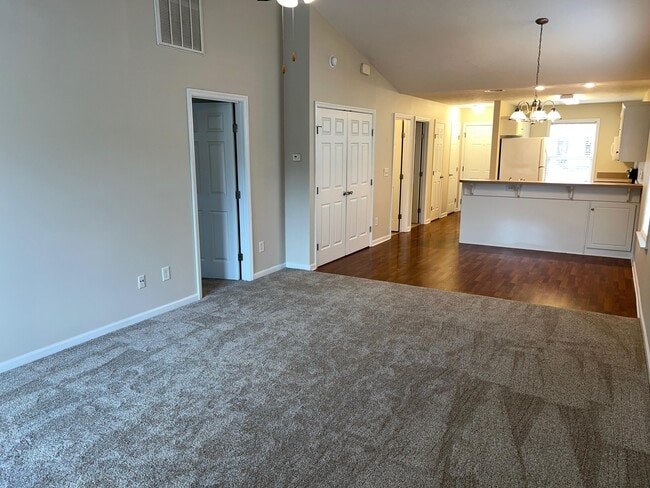 Building Photo - 201 Satomi Way