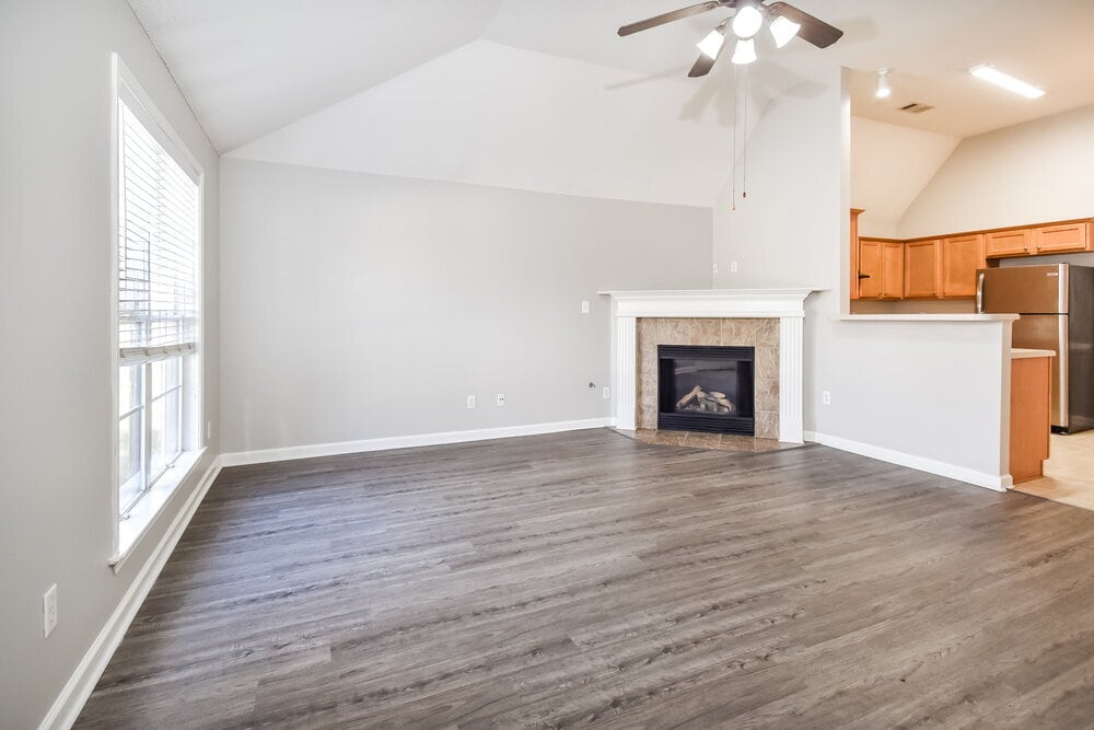 Building Photo - 10173 Evening Hill Dr