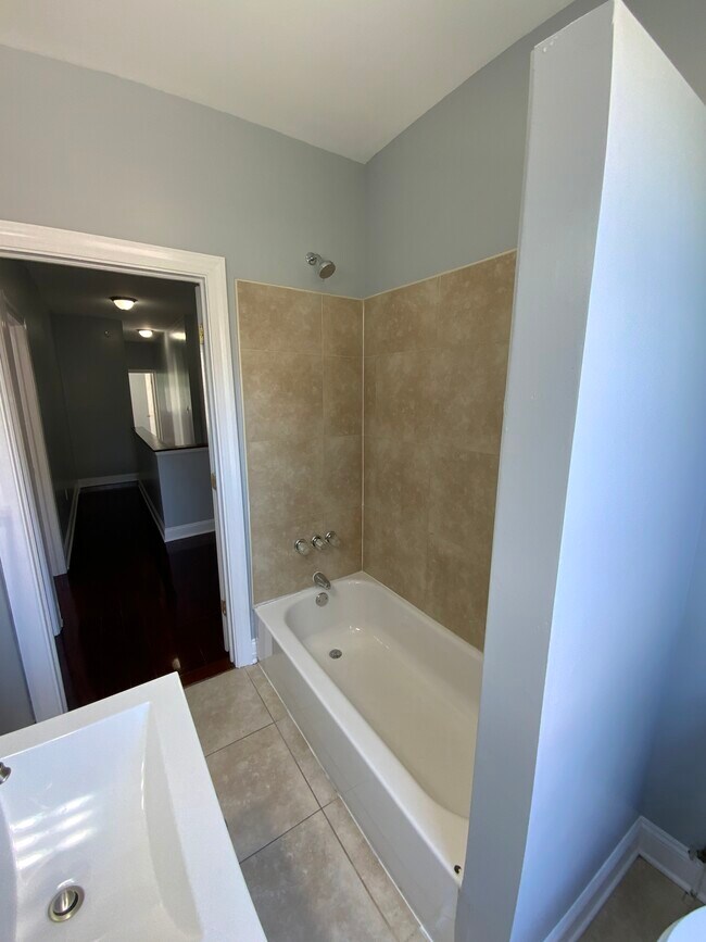 Building Photo - 2207 N 18th St