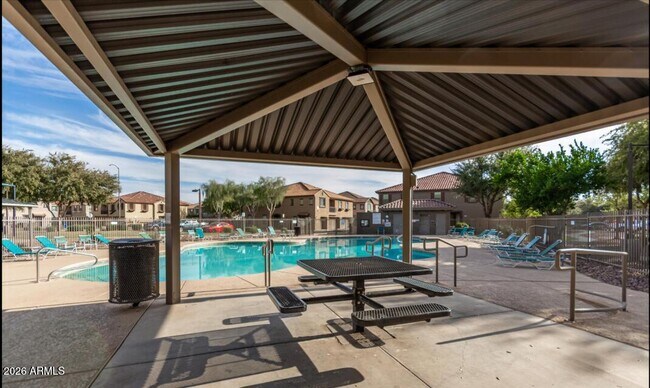 Building Photo - 1330 S Aaron