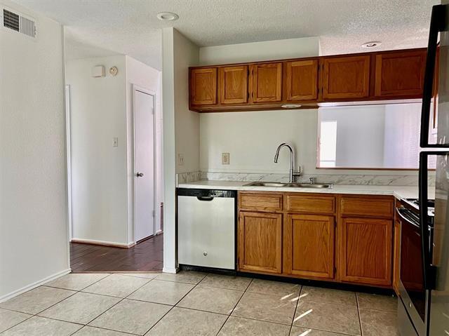 Building Photo - 501 Parkway Blvd