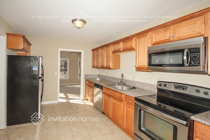 Building Photo - 3179 Terrace Dr